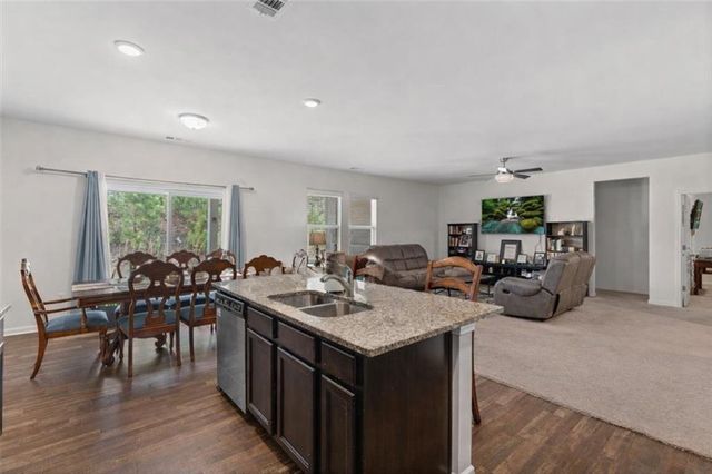 7246 Lacey Drive, Douglasville, GA 30134