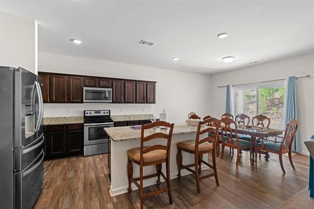 7246 Lacey Drive, Douglasville, GA 30134