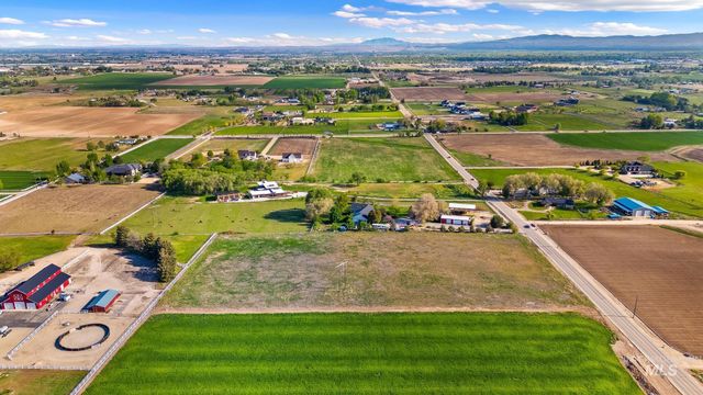 3735 S Black Cat Rd, Nampa, ID 83687