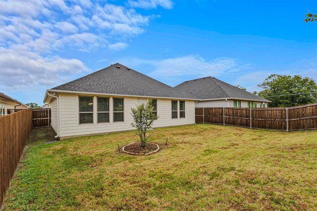 350 Preston Road, Mabank, TX 75147