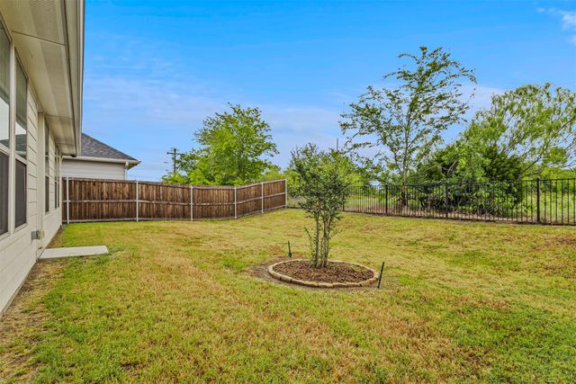 350 Preston Road, Mabank, TX 75147