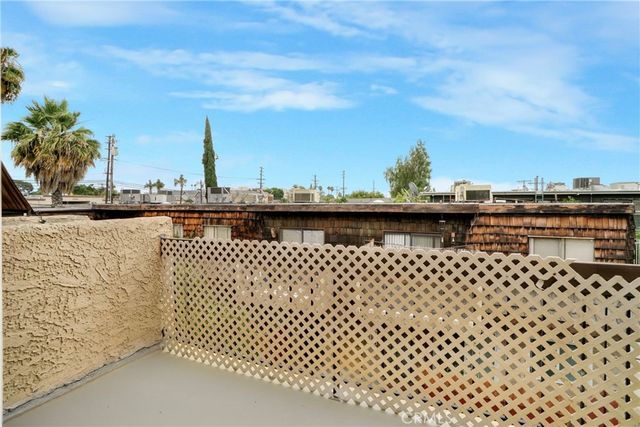 15516 Nordhoff Street 217, North Hills, CA 91343