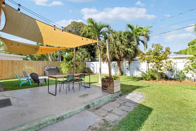 1621 N L Street, Lake Worth Beach, FL 33460