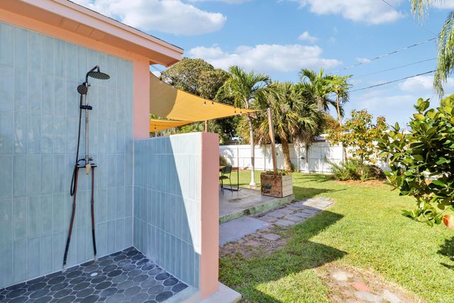 1621 N L Street, Lake Worth Beach, FL 33460