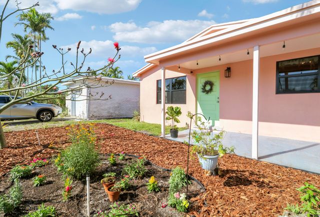 1621 N L Street, Lake Worth Beach, FL 33460