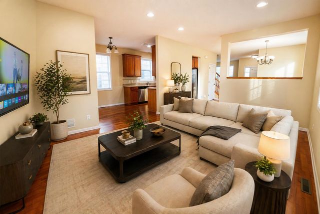 10165 Indigo Drive, Eden Prairie, MN 55347