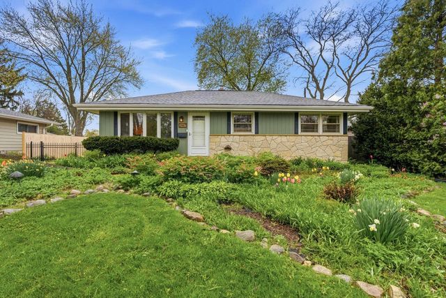 2817 103rd STREET, West Allis, WI 53227