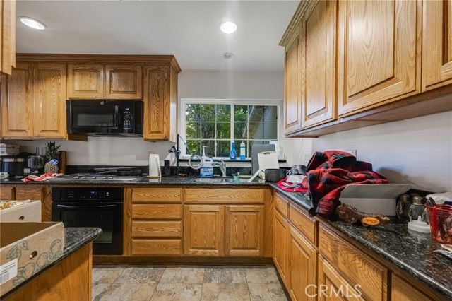 7630 Jellico, Northridge (los Angeles), CA 91325