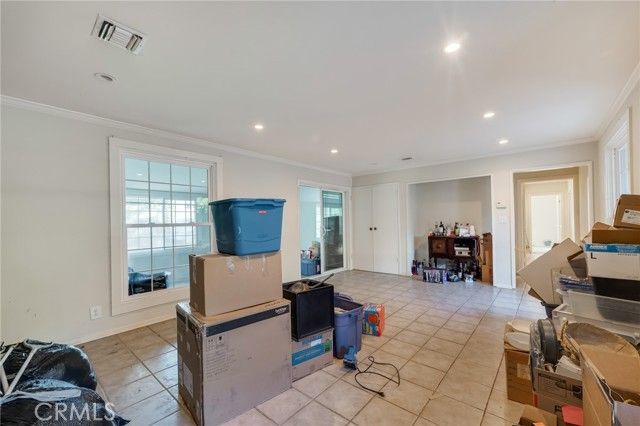 7630 Jellico, Northridge (los Angeles), CA 91325