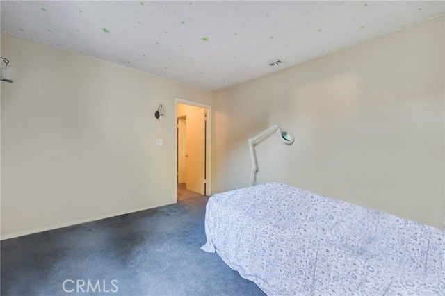 7630 Jellico, Northridge (los Angeles), CA 91325