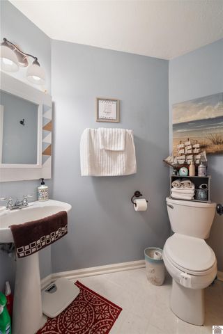 104 Fairview Drive, Mayfield, KY 42066