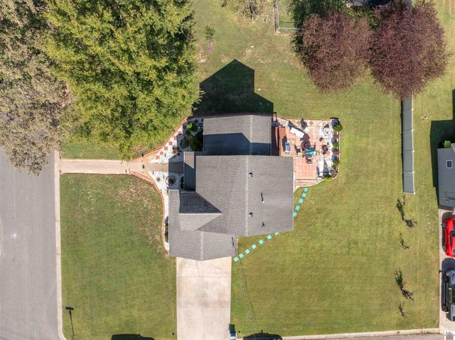 104 Fairview Drive, Mayfield, KY 42066