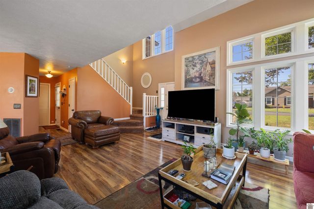 104 Fairview Drive, Mayfield, KY 42066