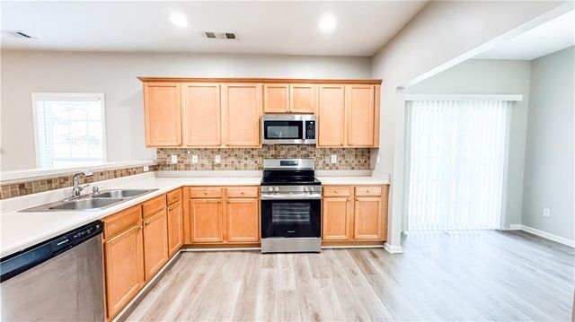 4387 Savannah Drive, Atlanta, GA 30349
