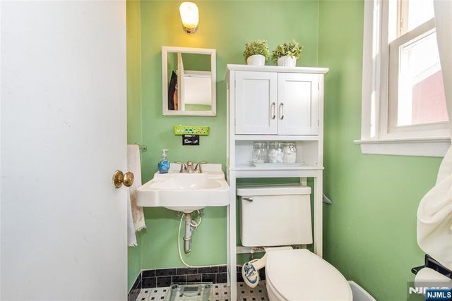 38 George Street, Saddle Brook, NJ 07663