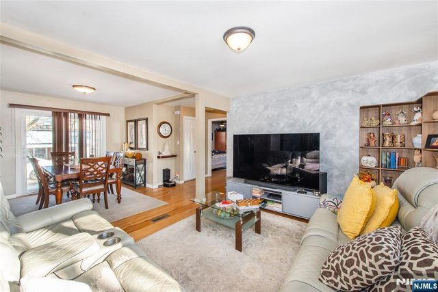 38 George Street, Saddle Brook, NJ 07663