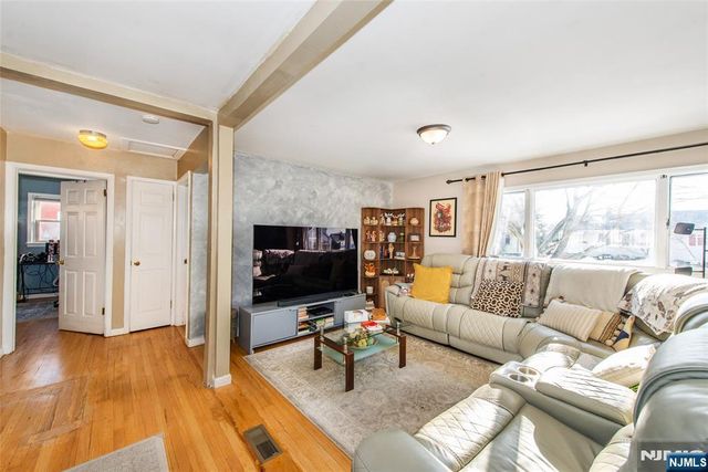 38 George Street, Saddle Brook, NJ 07663