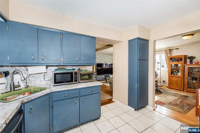 38 George Street, Saddle Brook, NJ 07663