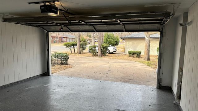 1016 Keith Drive, Hurst, TX 76053