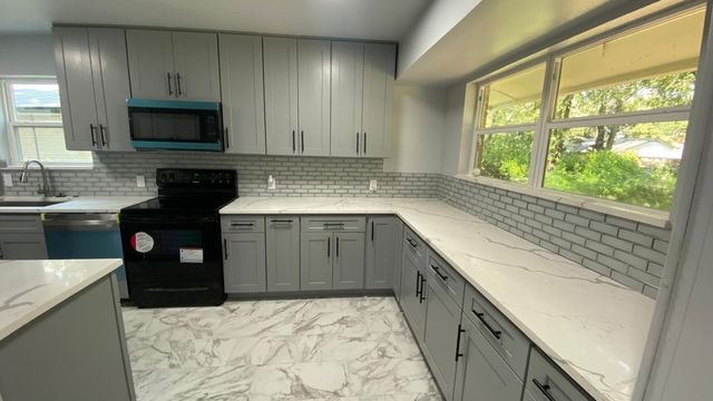 1016 Keith Drive, Hurst, TX 76053