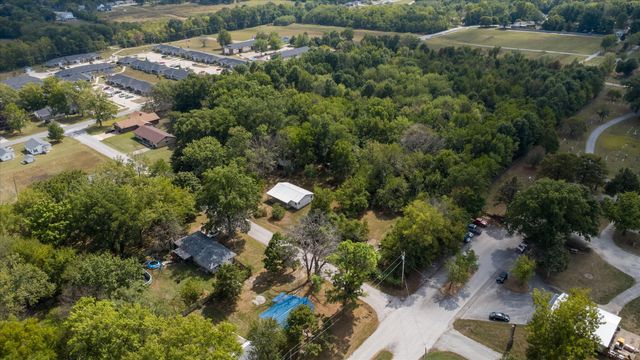 1110 & 1036 West Maupin Street, Bolivar, MO 65613