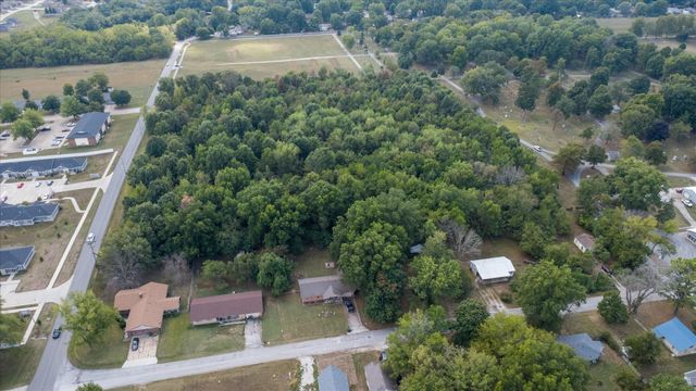 1110 & 1036 West Maupin Street, Bolivar, MO 65613