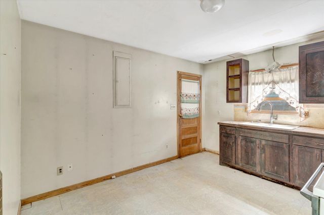 1110 & 1036 West Maupin Street, Bolivar, MO 65613