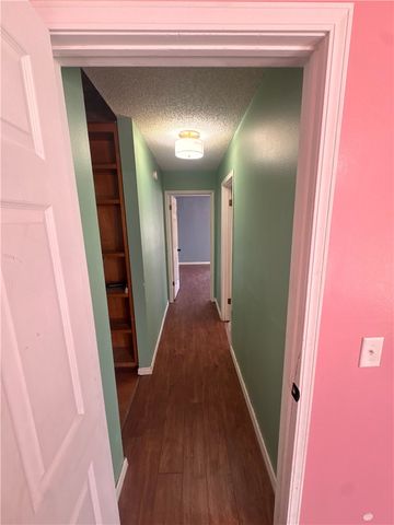2642 Golden Oaks Drive, Fayetteville, AR 72703
