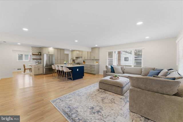 3804 RICHARDSON PL, Fairfax, VA 22030