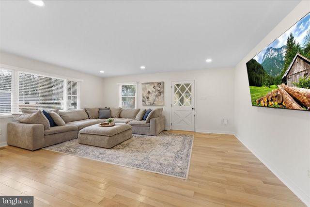 3804 RICHARDSON PL, Fairfax, VA 22030