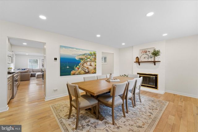 3804 RICHARDSON PL, Fairfax, VA 22030