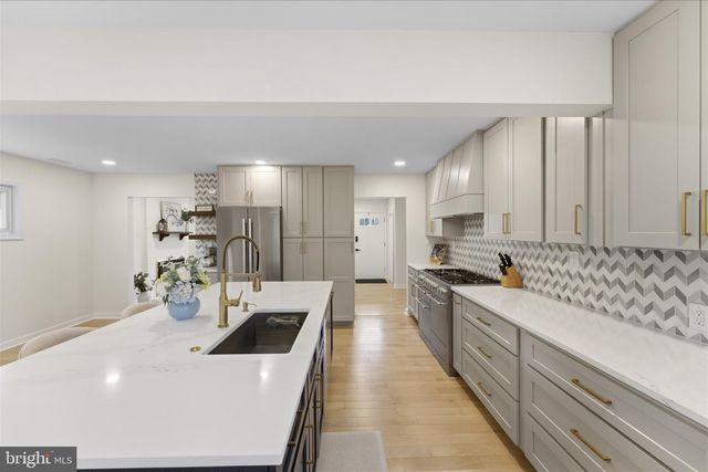 3804 RICHARDSON PL, Fairfax, VA 22030