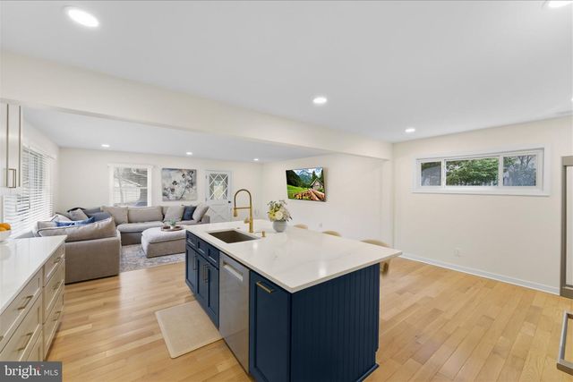 3804 RICHARDSON PL, Fairfax, VA 22030