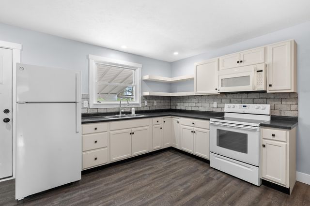 984 Miller Road, Gun Plain Twp, MI 49080