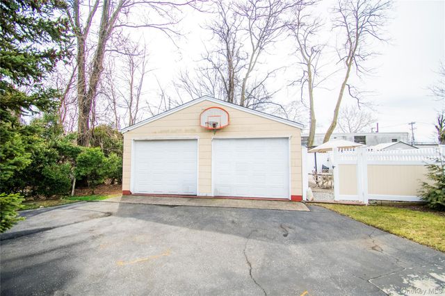 720 New York Avenue, Baldwin, NY 11510