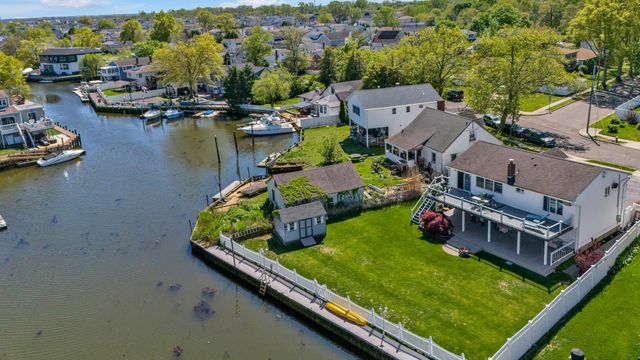 2397 Riverside Avenue, Seaford, NY 11783
