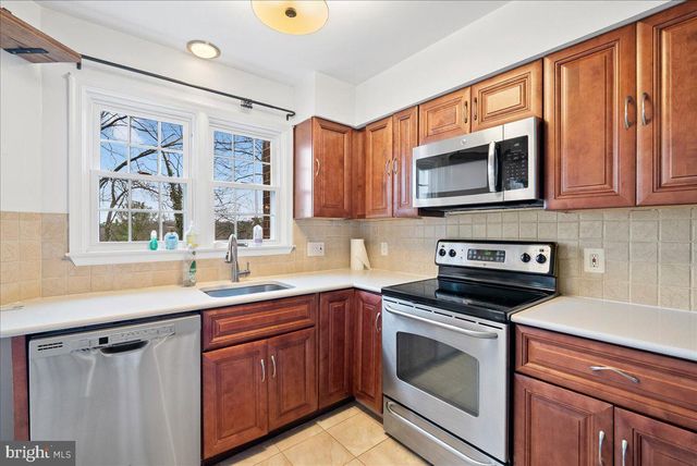 11146 BEAVER TRAIL CT, Reston, VA 20191