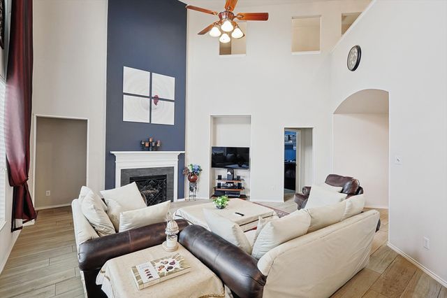 501 Maple Leaf Lane, Mckinney, TX 75071