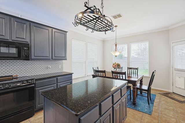 501 Maple Leaf Lane, Mckinney, TX 75071