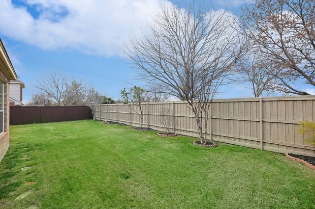 501 Maple Leaf Lane, Mckinney, TX 75071