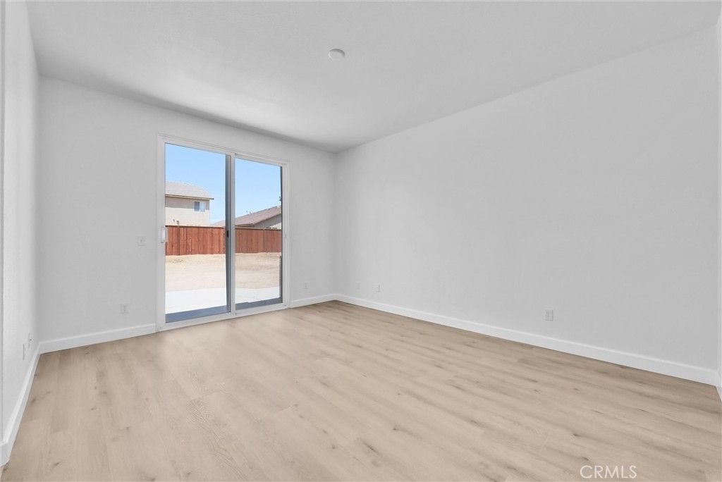 Image 13 of property listing at 13584 Kitty Hawk, Victorville, CA 92392