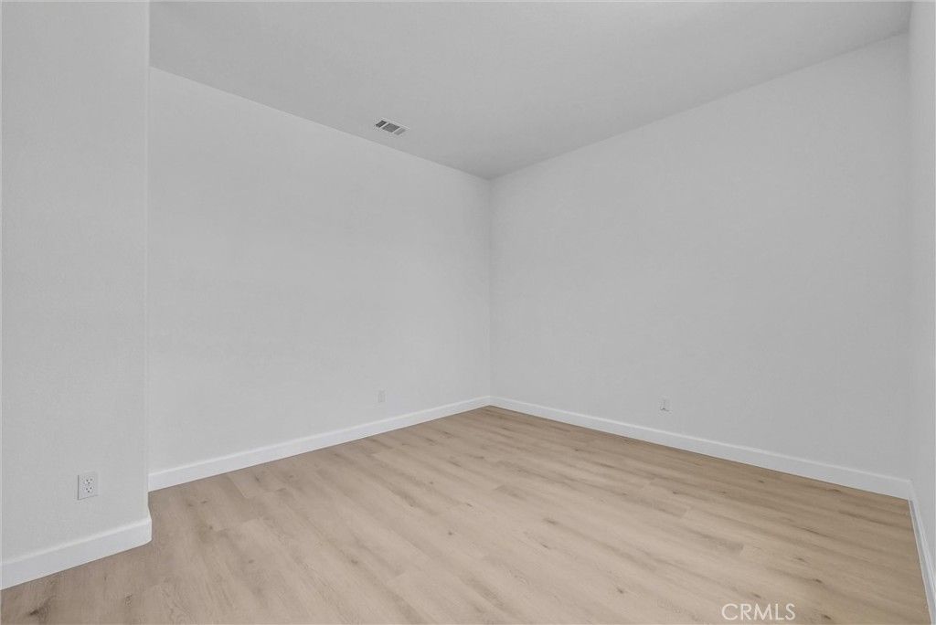 Image 15 of property listing at 13584 Kitty Hawk, Victorville, CA 92392