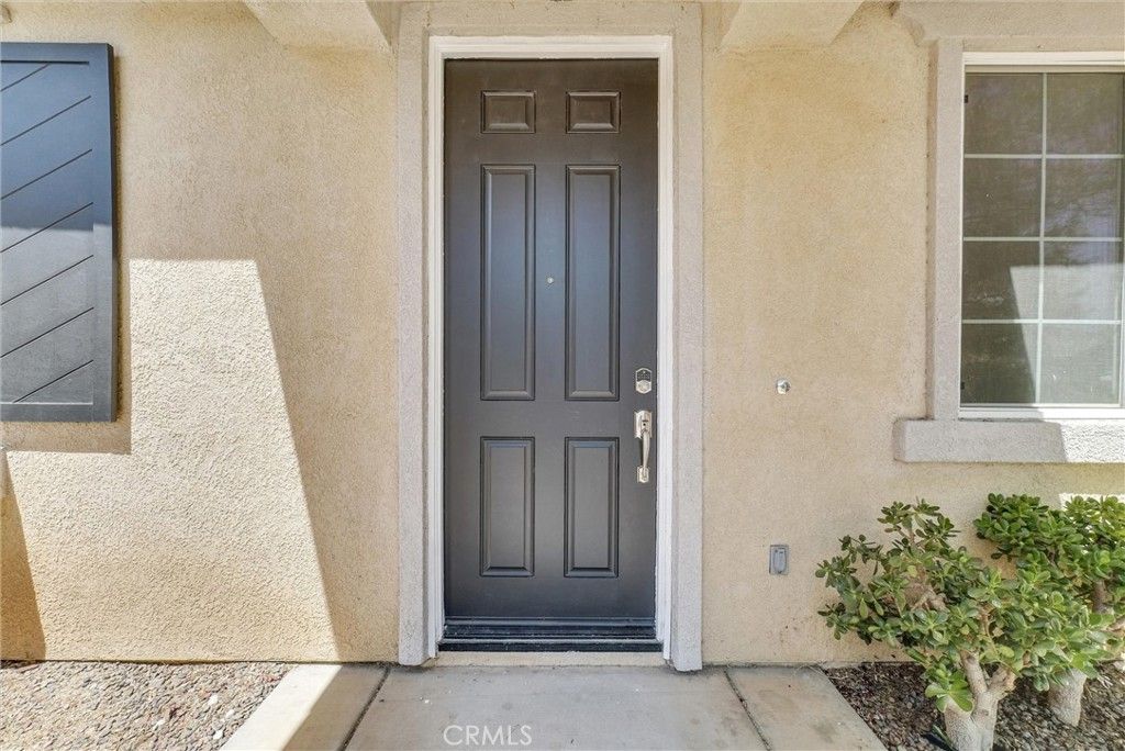 Image 2 of property listing at 13584 Kitty Hawk, Victorville, CA 92392
