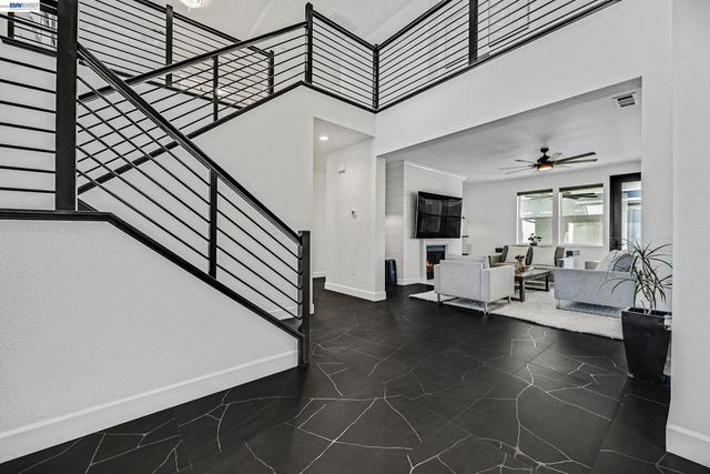 259 Eagle Nest Dr, Oakley, CA 94561