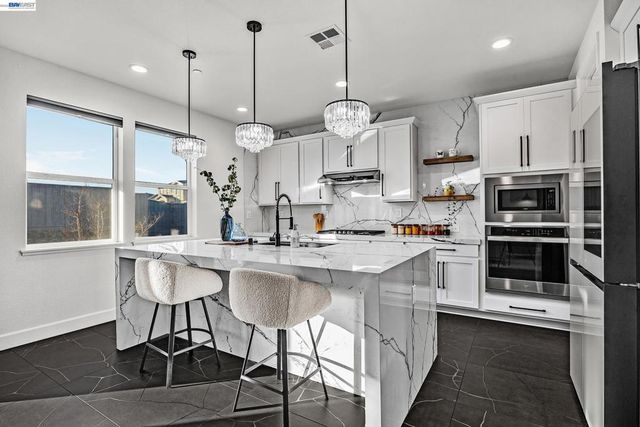 259 Eagle Nest Dr, Oakley, CA 94561