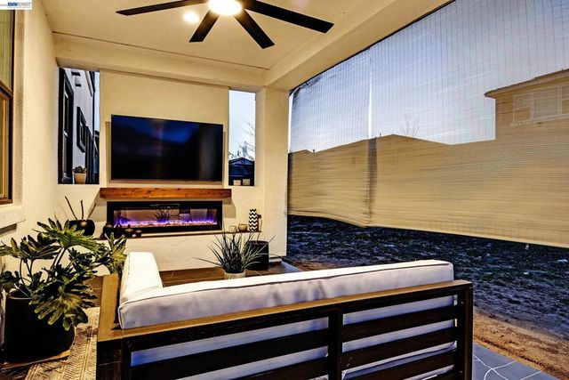 259 Eagle Nest Dr, Oakley, CA 94561