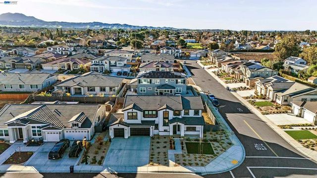 259 Eagle Nest Dr, Oakley, CA 94561