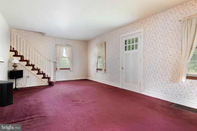 615 HAWKS BRIDGE ROAD, Carneys Point, NJ 08069