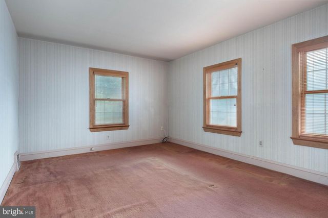 615 HAWKS BRIDGE ROAD, Carneys Point, NJ 08069