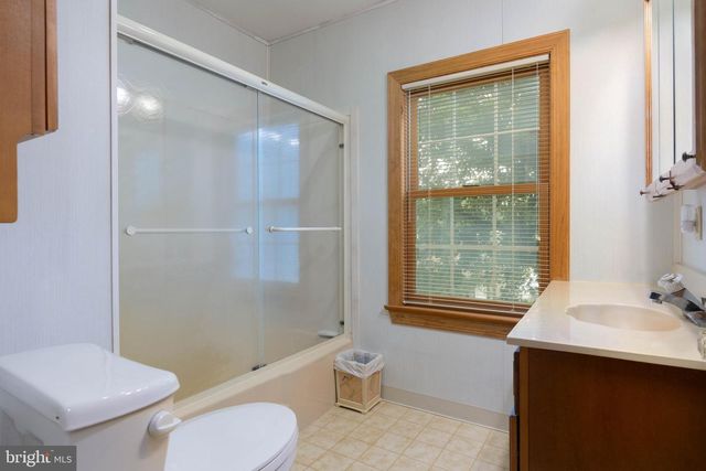 615 HAWKS BRIDGE ROAD, Carneys Point, NJ 08069